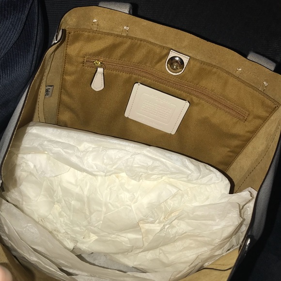 Off white Coach Tote - Picture 2 of 4